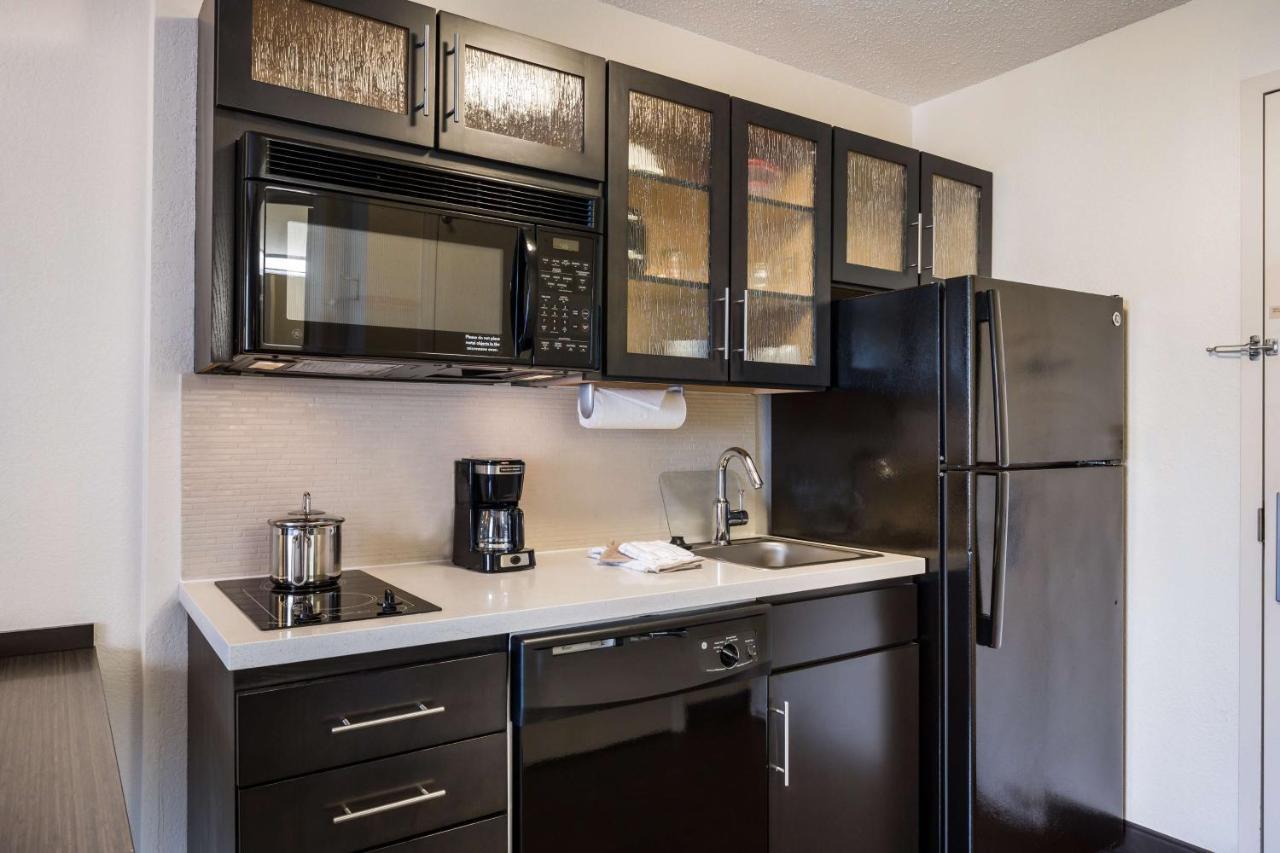 Sonesta Simply Suites Chicago ليبرتفيل المظهر الخارجي الصورة