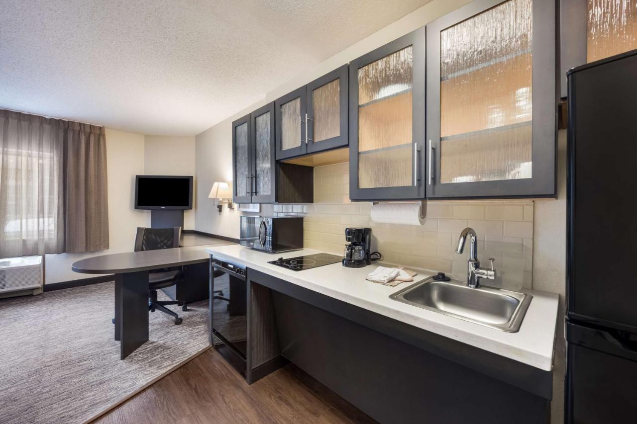 Sonesta Simply Suites Chicago ليبرتفيل المظهر الخارجي الصورة